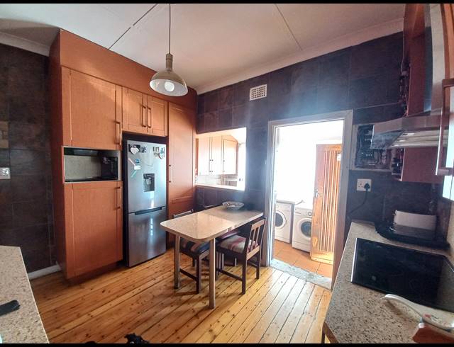 4 BEDROOM FREEHOLD FOR SALE IN CASSELDALE